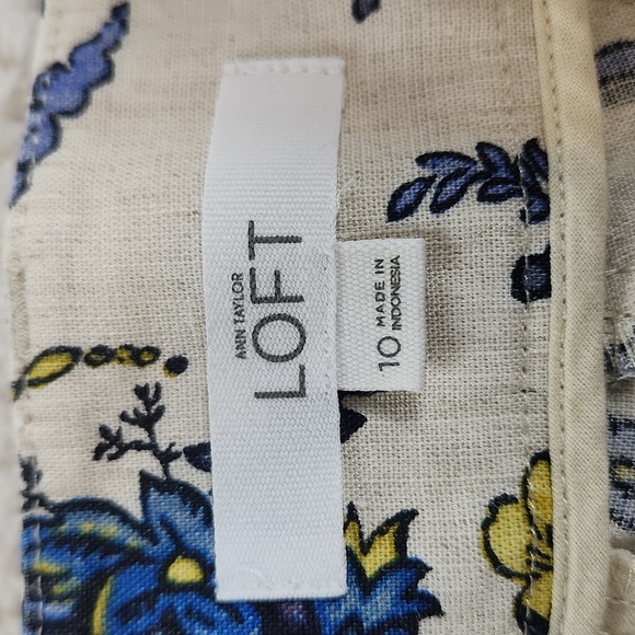 ANN TAYLOR LOFT riviera short floral linen size 10 blue yellow cream. So pretty! - Picture 6 of 8